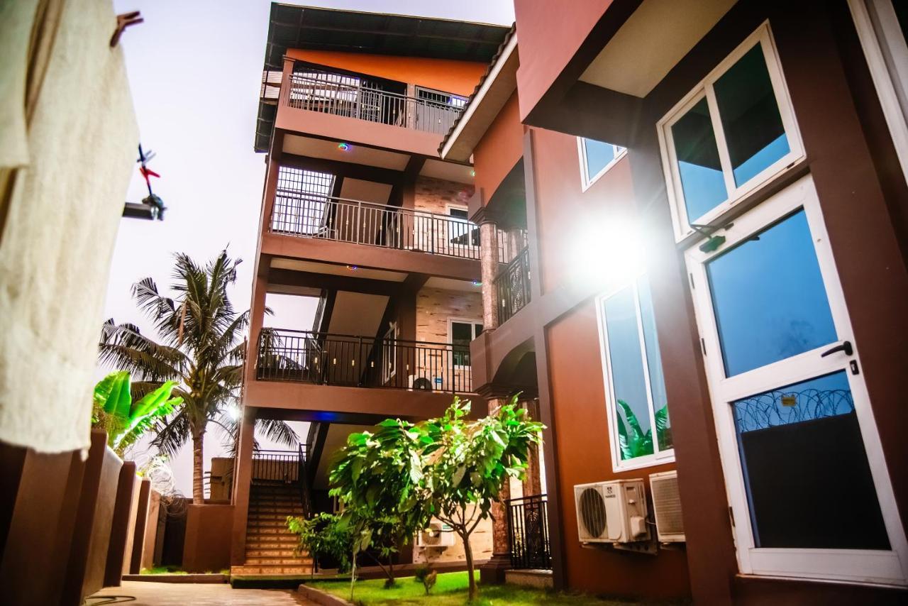 Homey Lodge Kumasi Exterior photo