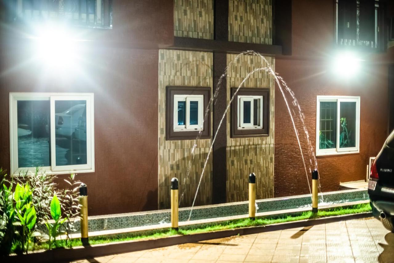 Homey Lodge Kumasi Exterior photo