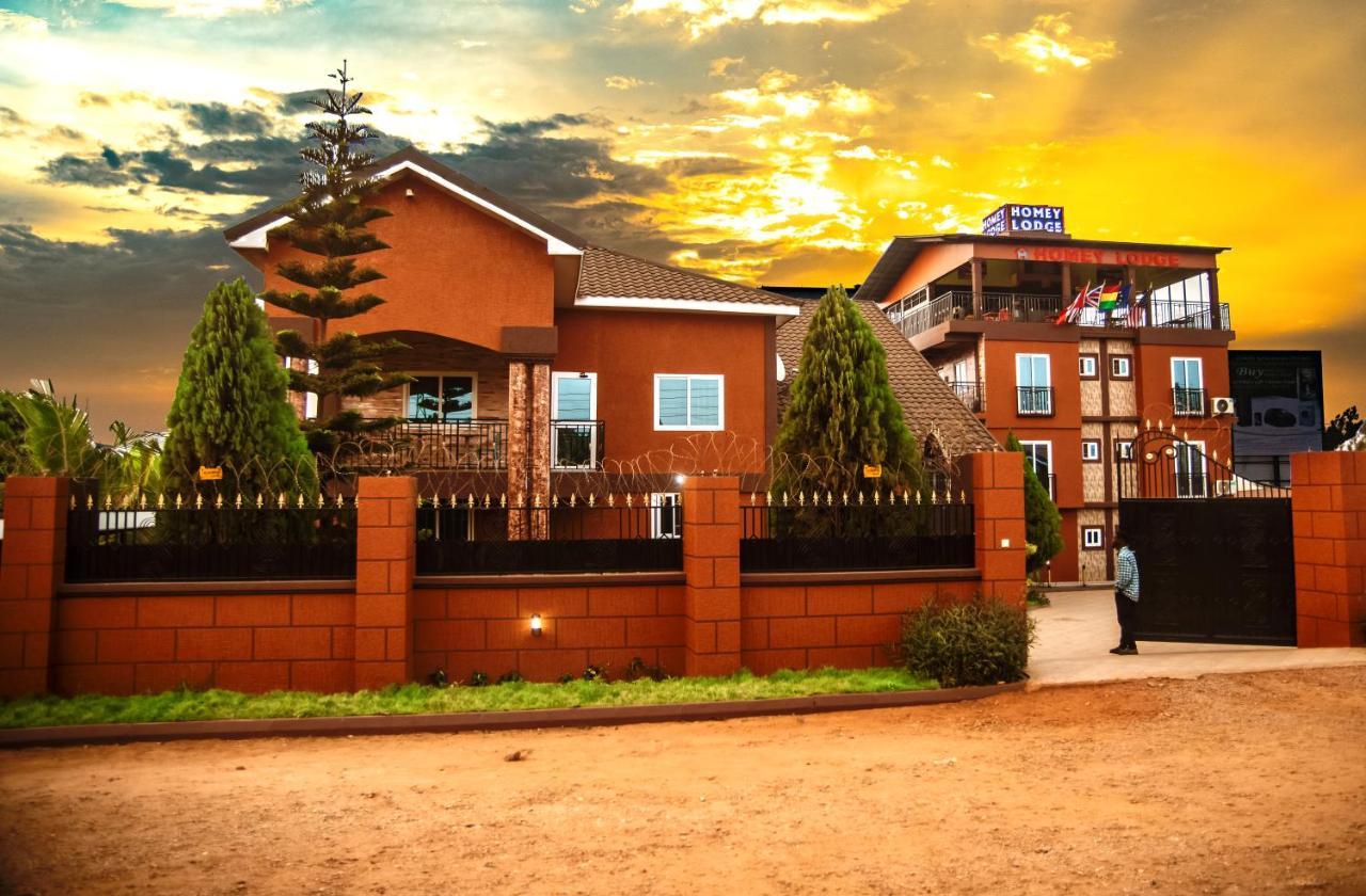 Homey Lodge Kumasi Exterior photo