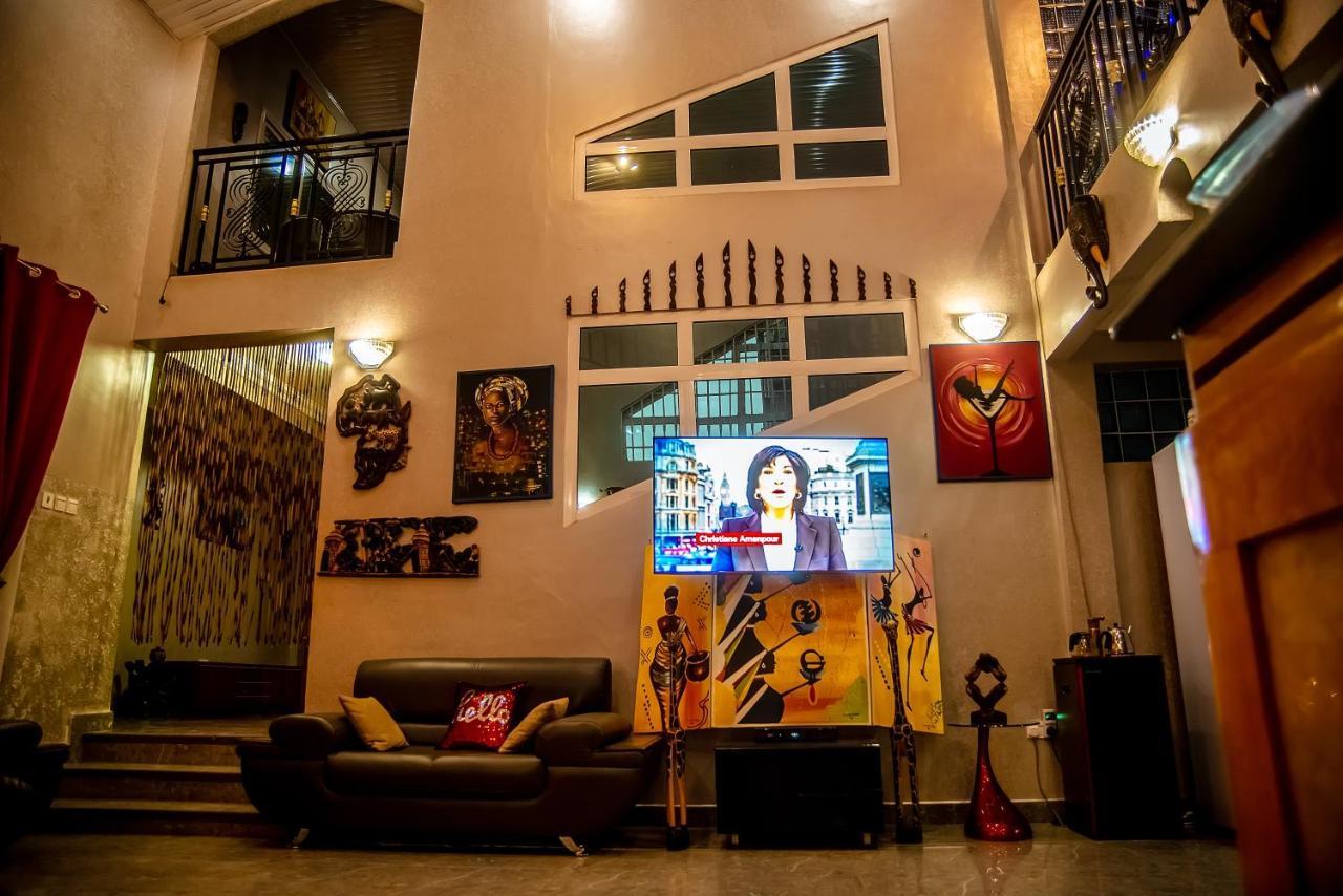 Homey Lodge Kumasi Exterior photo