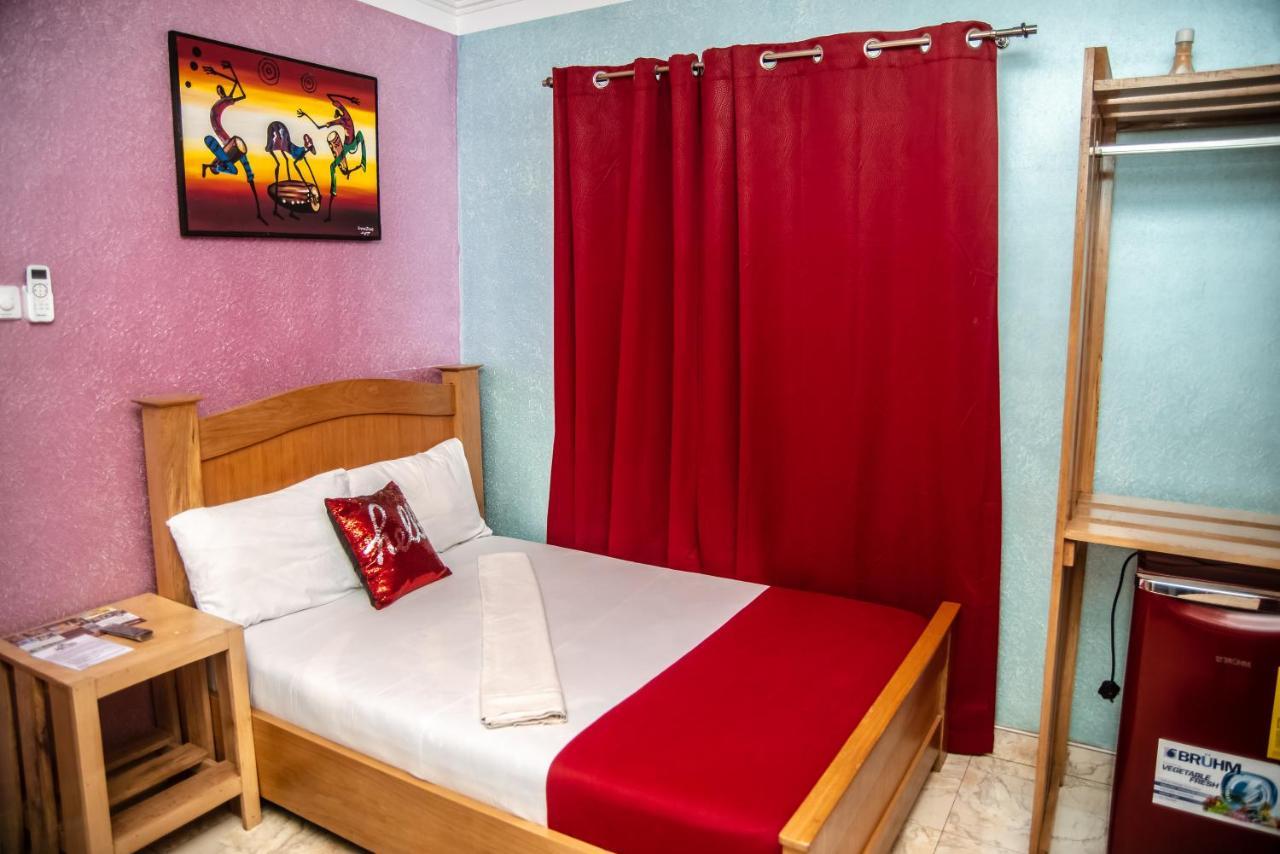 Homey Lodge Kumasi Exterior photo