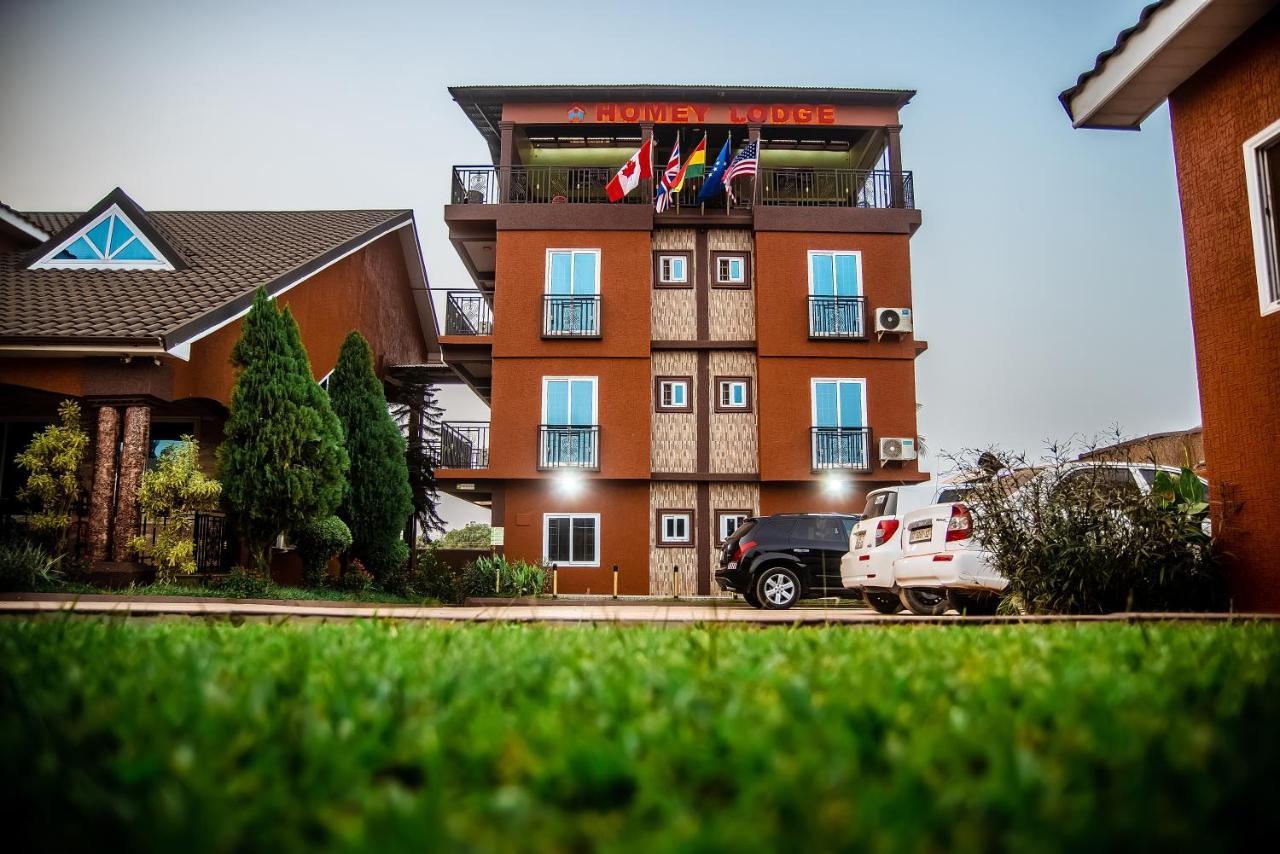 Homey Lodge Kumasi Exterior photo
