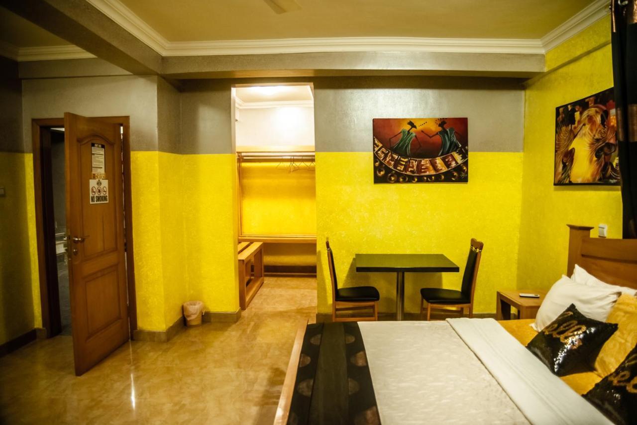 Homey Lodge Kumasi Exterior photo